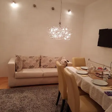 Stan Na Dan Tijana Apartment Bijeljina